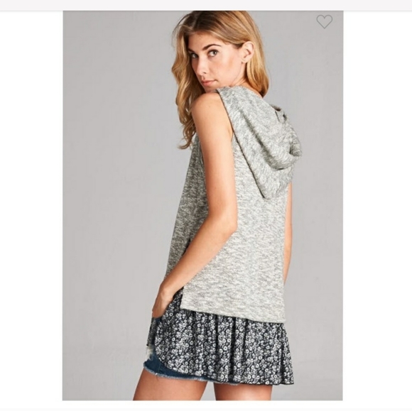 ‼️CLEARANCE PRICE FIRM‼️ Hooded Ruffle Hem Top - Picture 3 of 7